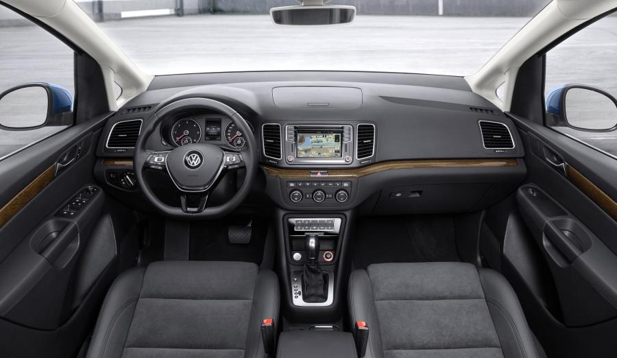  Volkswagen Sharan 2015 года  (фото 28 из 29)